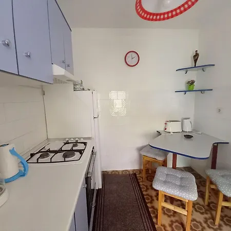 Boutique In Pjescana Uvala With Balcony * Vintijan