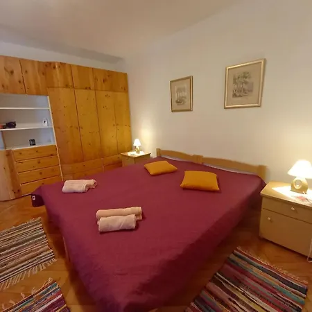 Boutique In Pjescana Uvala With Balcony Apartamento