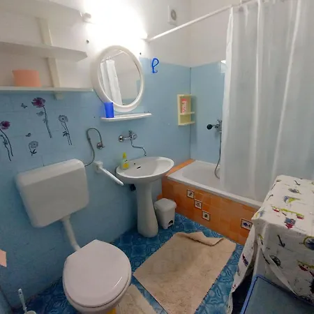 Boutique In Pjescana Uvala With Balcony Apartamento
