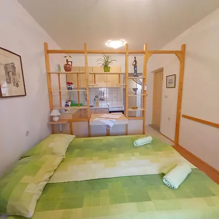 Apartamento Boutique In Pjescana Uvala With Balcony