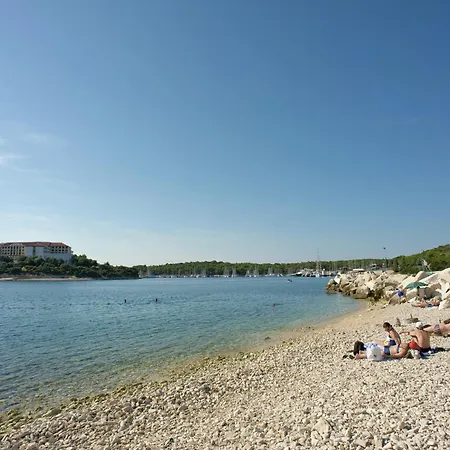 Apartamento Boutique In Pjescana Uvala With Balcony